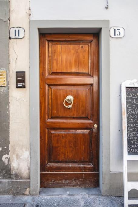 Classic Florentine Flat Near Piazza Santa Croce Флоренция Экстерьер фото