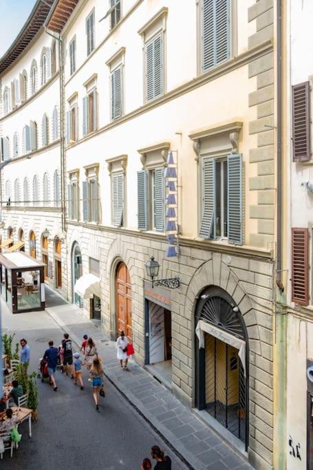 Classic Florentine Flat Near Piazza Santa Croce Флоренция Экстерьер фото